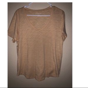 American eagle basic t-shirt.